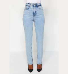 Снимка на Дамски дънки Trendyol Bootcut