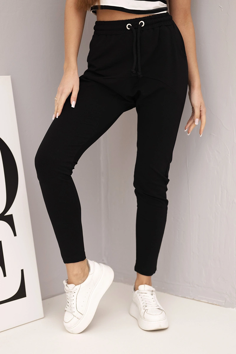 Снимка на Дамски спортни панталони с еластична талия и връзки