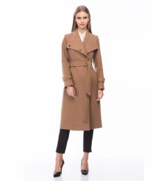 Снимка на Дамско палто. dewberry