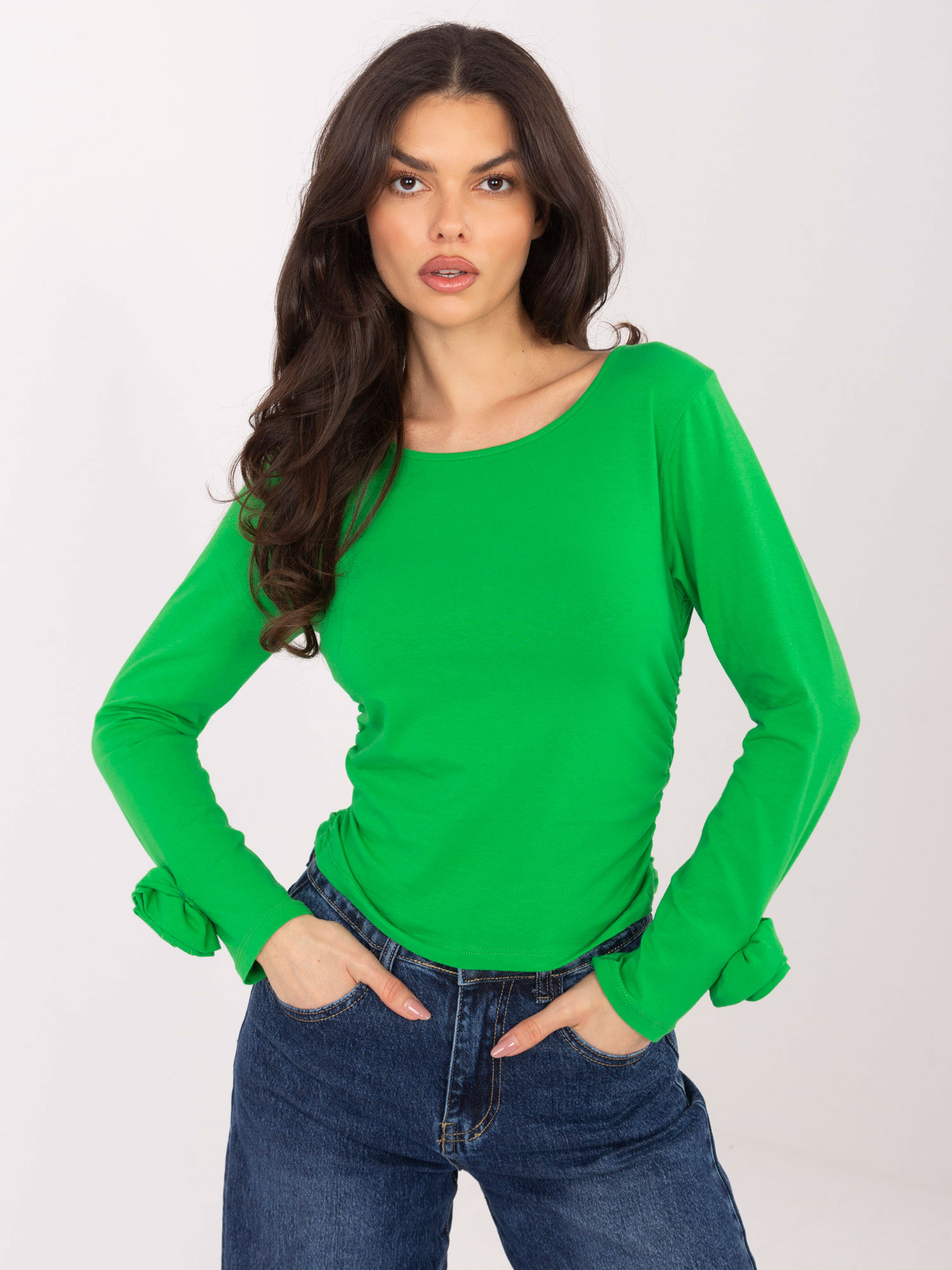 Снимка на Зелена блуза с дълъг ръкав