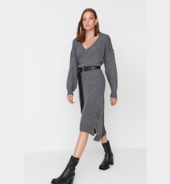 Снимка на Рокля с V-образно деколте Trendyol Anthracite Maxi