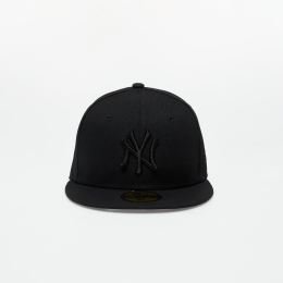 Снимка на New Era 59Fifty Black On Black New York Yankees Cap Black 7 1/8