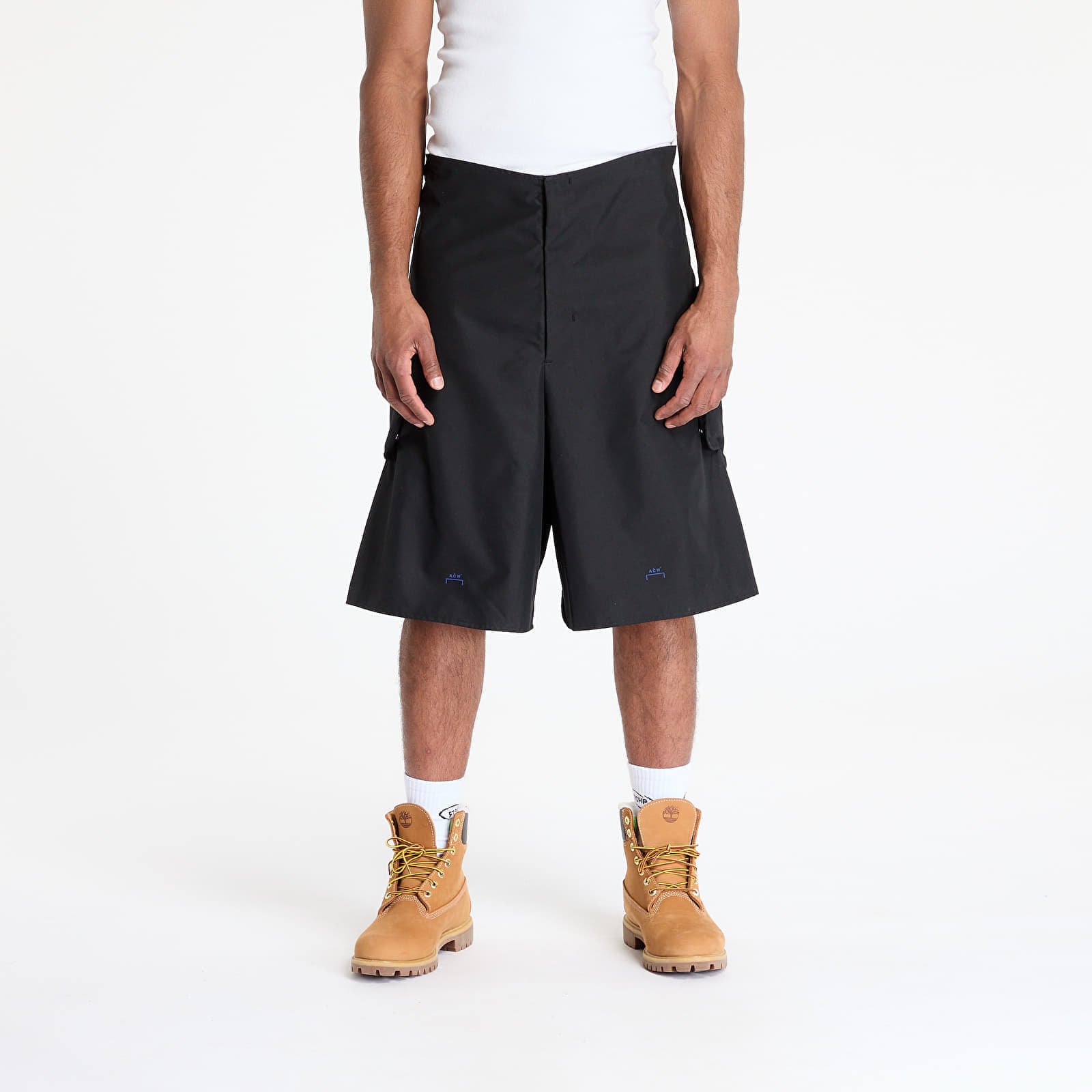 Снимка на Къси панталони A-COLD-WALL* Form Short Black L
