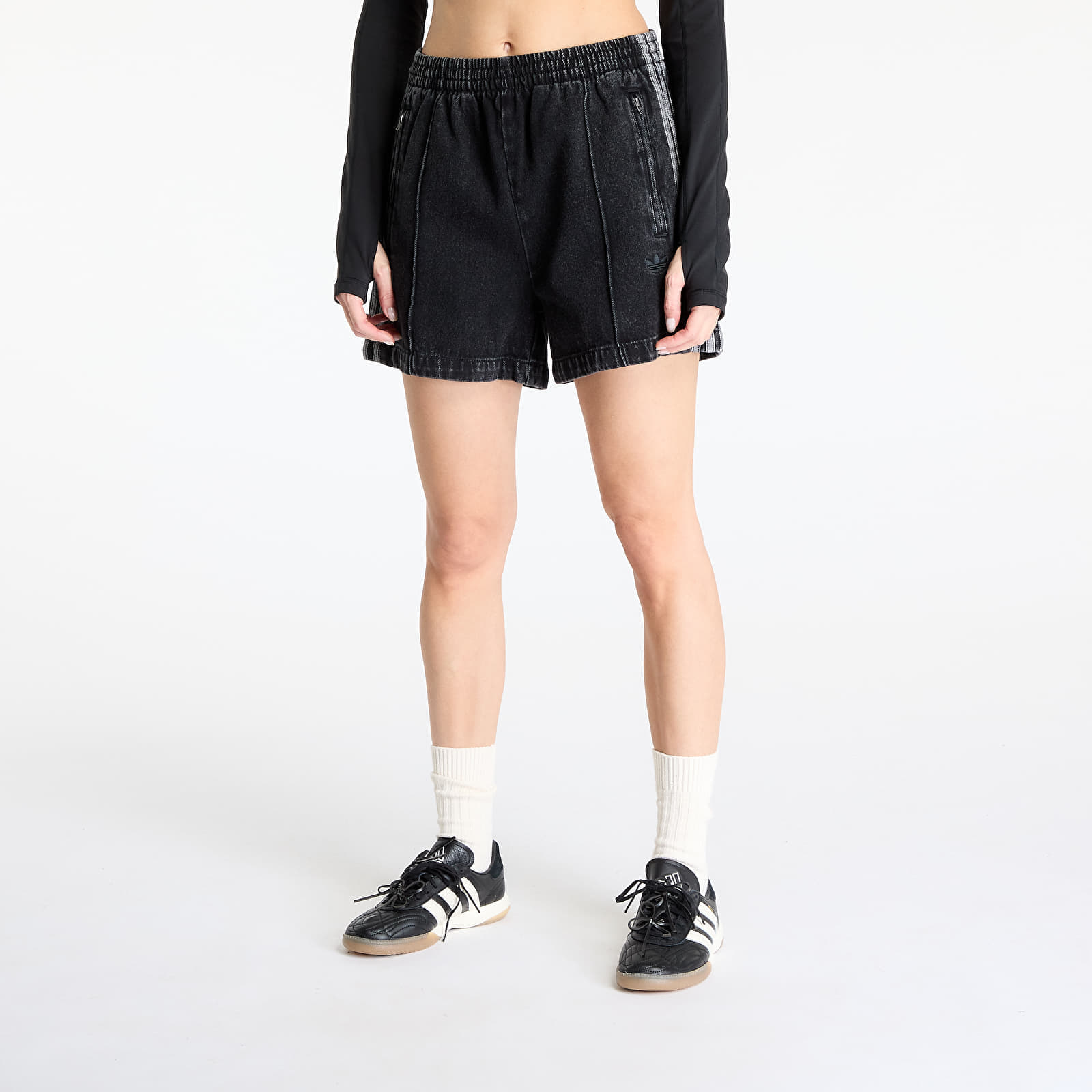 Снимка на Къси панталони adidas Firebird Adicolor Denim Short Black/ True Black Denim L