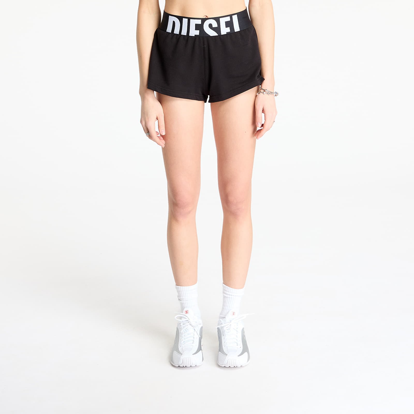 Снимка на Къси панталони Diesel Arianna-D-Pop Shorts Black M