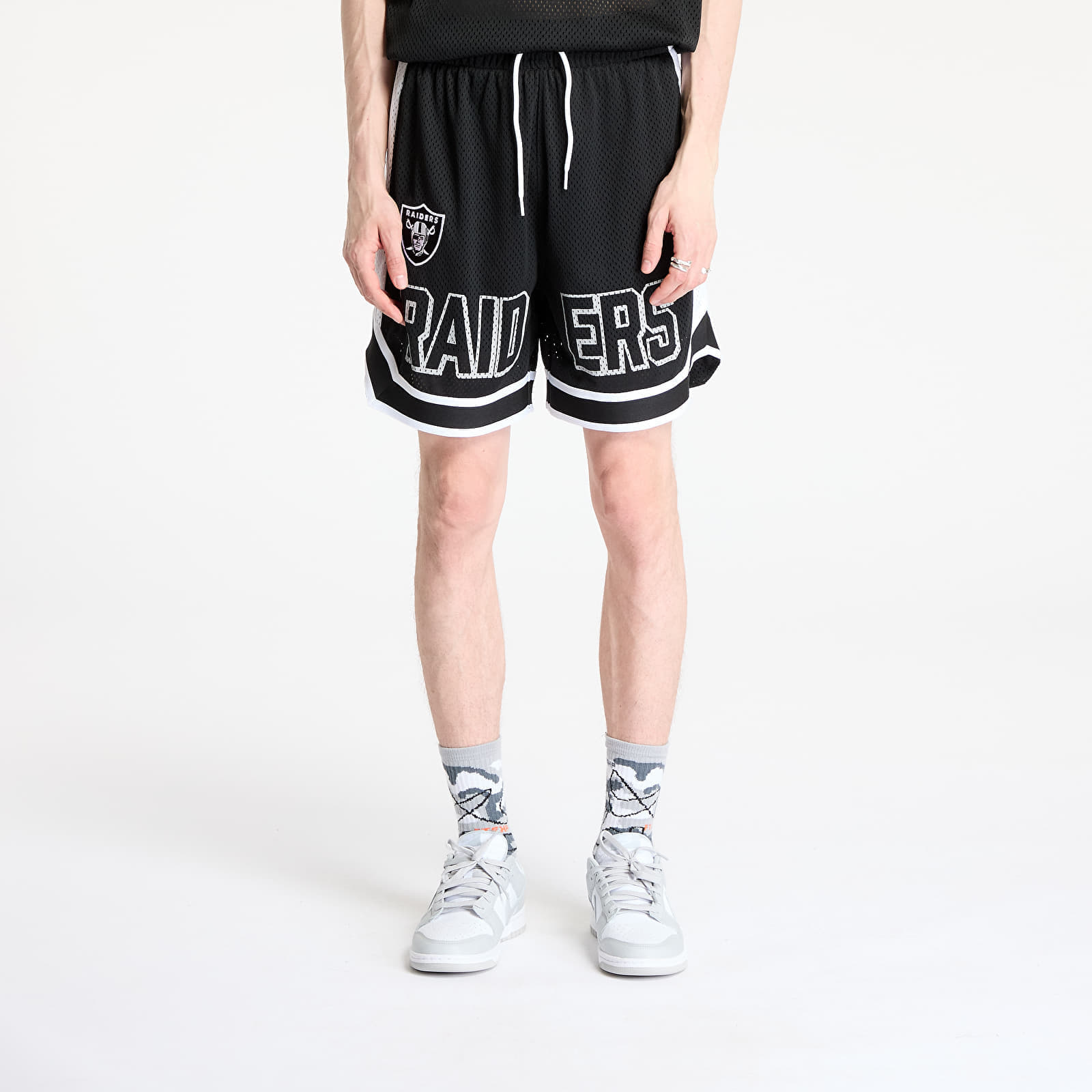 Снимка на Къси панталони New Era NFL Las Vegas Raiders Graphic Shorts Black XL