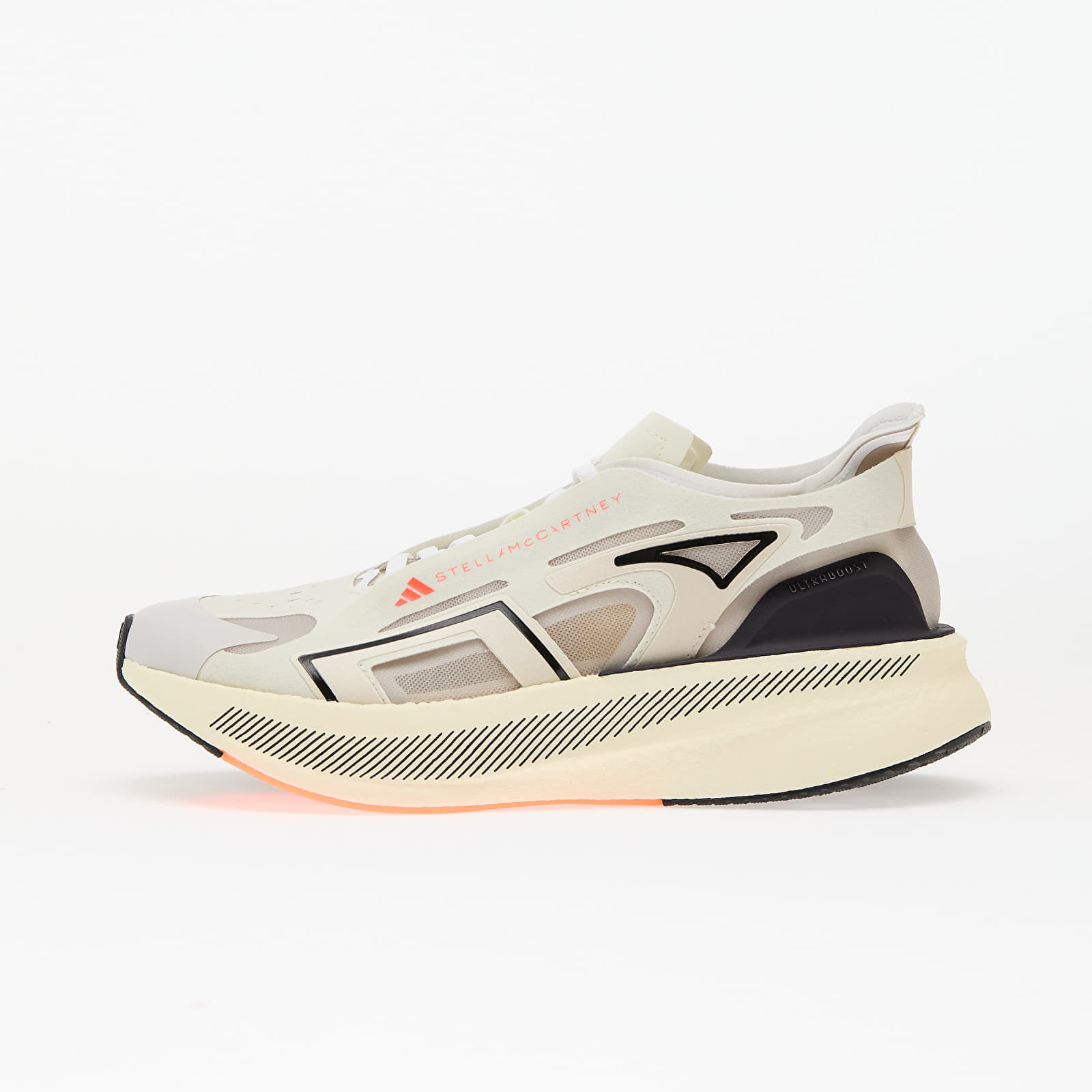 Снимка на Сникърси adidas x Stella McCartney UltraBOOST 5 Ivory/ Grey One/ Core Black EUR 39 1/3