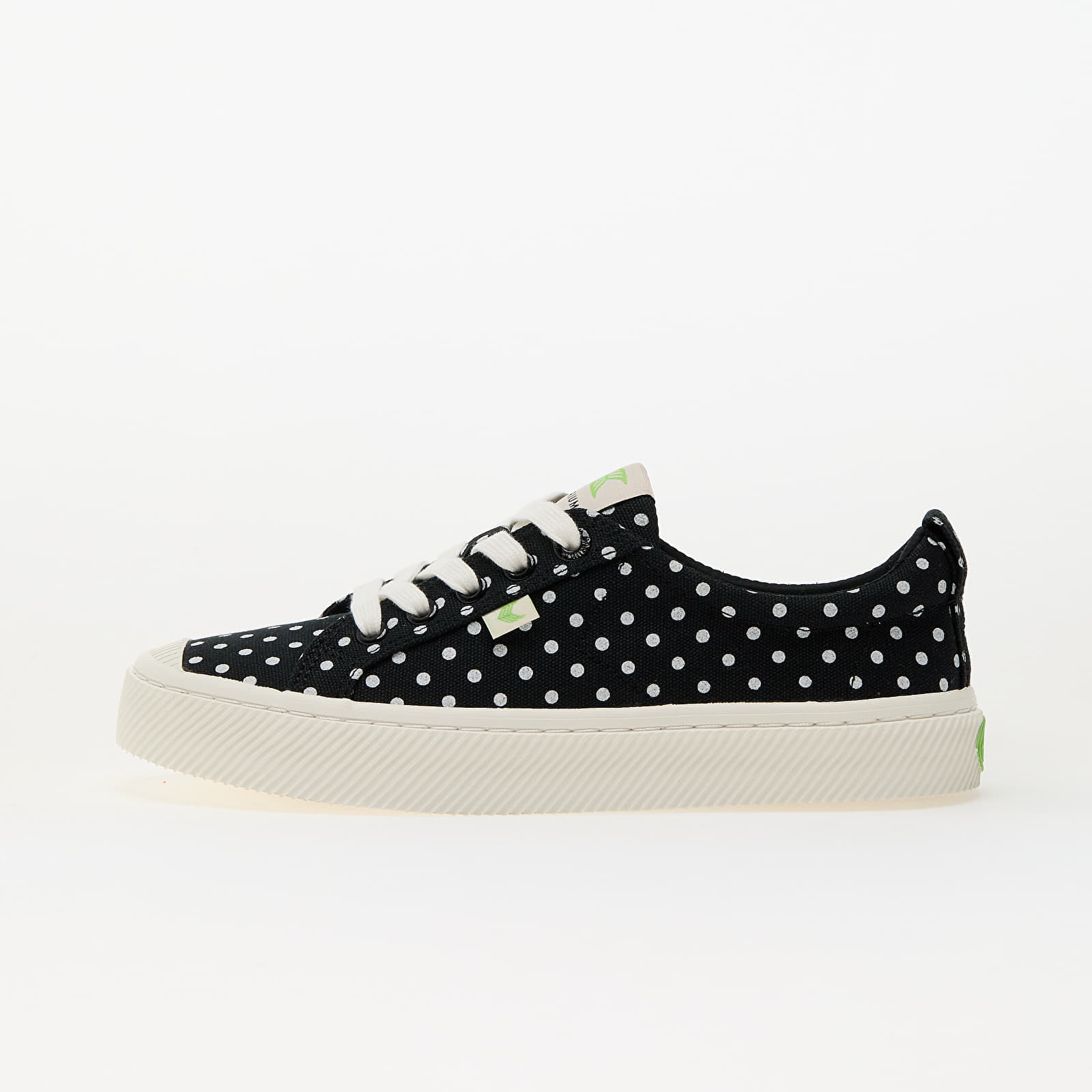 Снимка на Сникърси Cariuma W Oca Low Black Polka Dots EUR 38.5