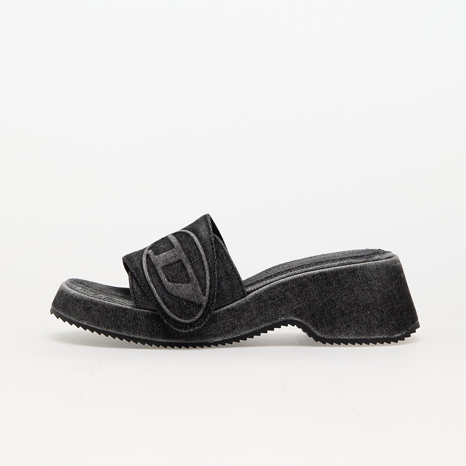 Снимка на Сникърси Diesel Oval D Sa-Oval D Pf W Sandals Black Denim EUR 40