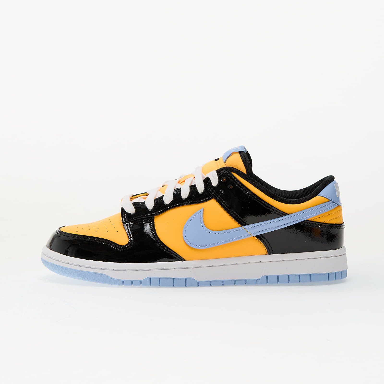 Снимка на Сникърси Nike Dunk Low Retro Se Black/ Aluminum-Laser Orange-White EUR 45.5