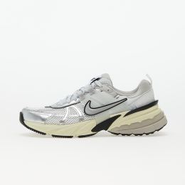 Снимка на Сникърси Nike V2K Run Summit White/ Metallic Silver EUR 40.5
