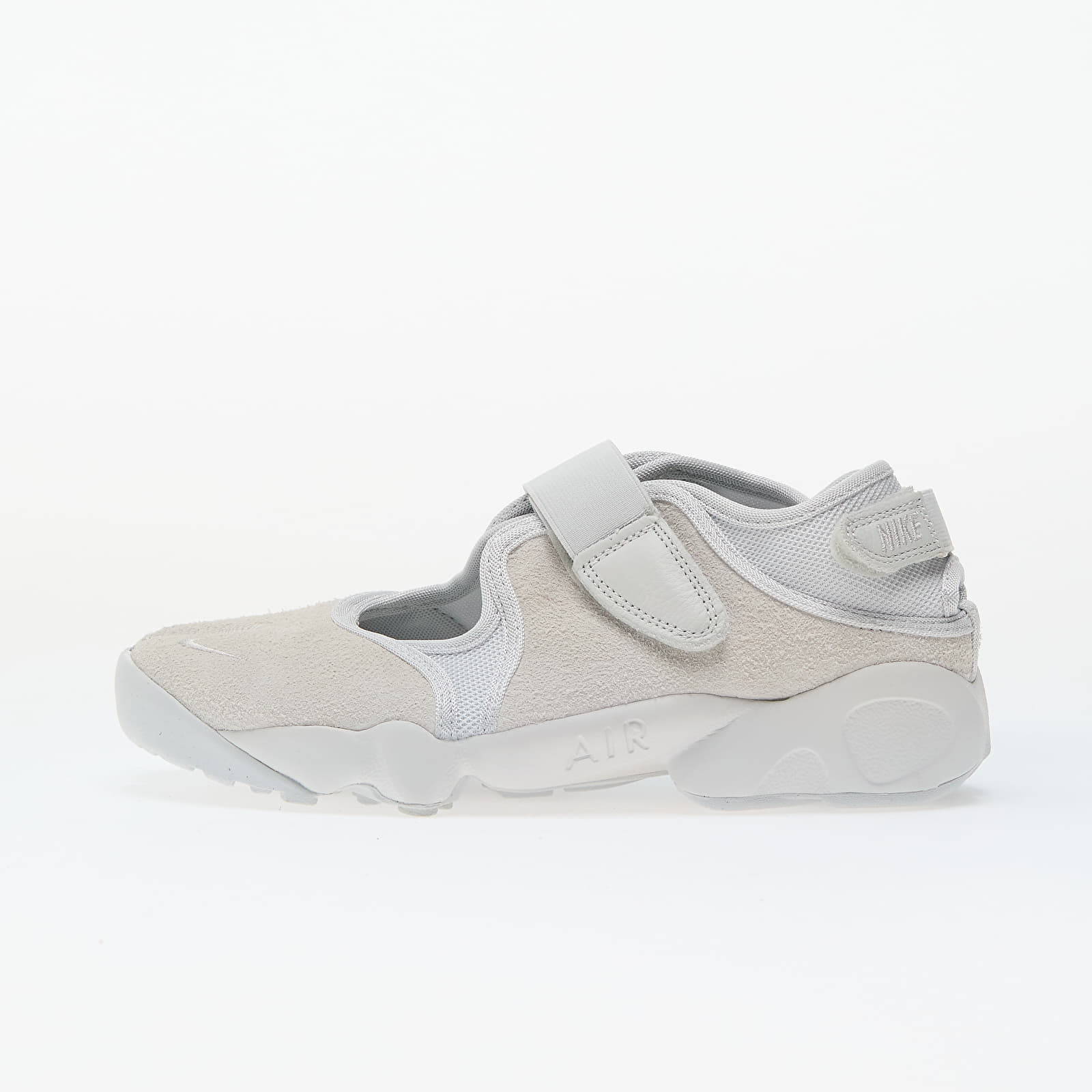 Снимка на Сникърси Nike W Air Rift Photon Dust/ Summit White EUR 35.5