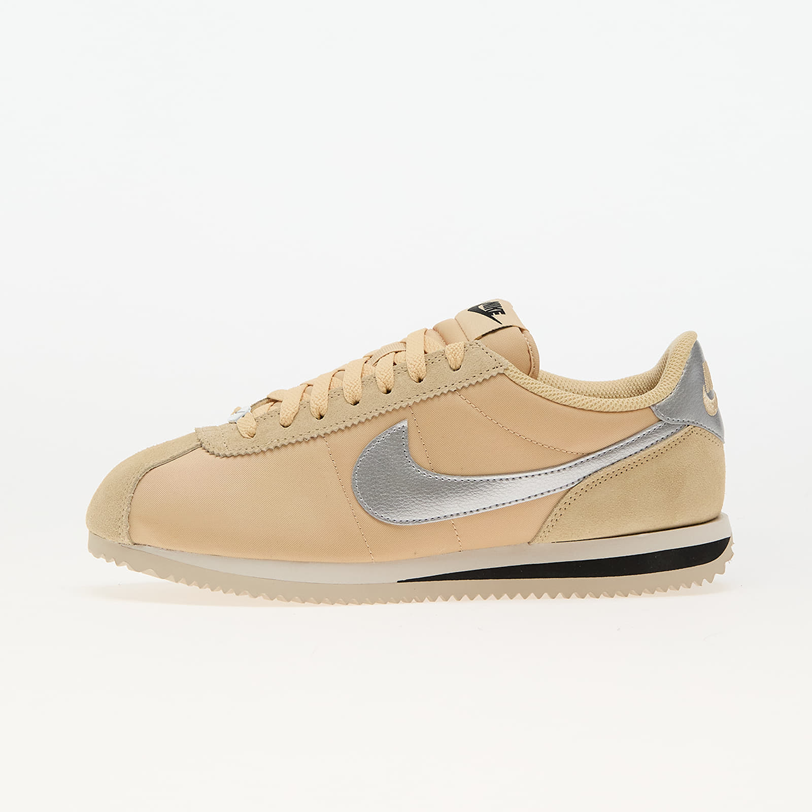 Снимка на Сникърси Nike W Cortez Txt Sesame/ Metallic Silver-Lt Orewood Brn EUR 40