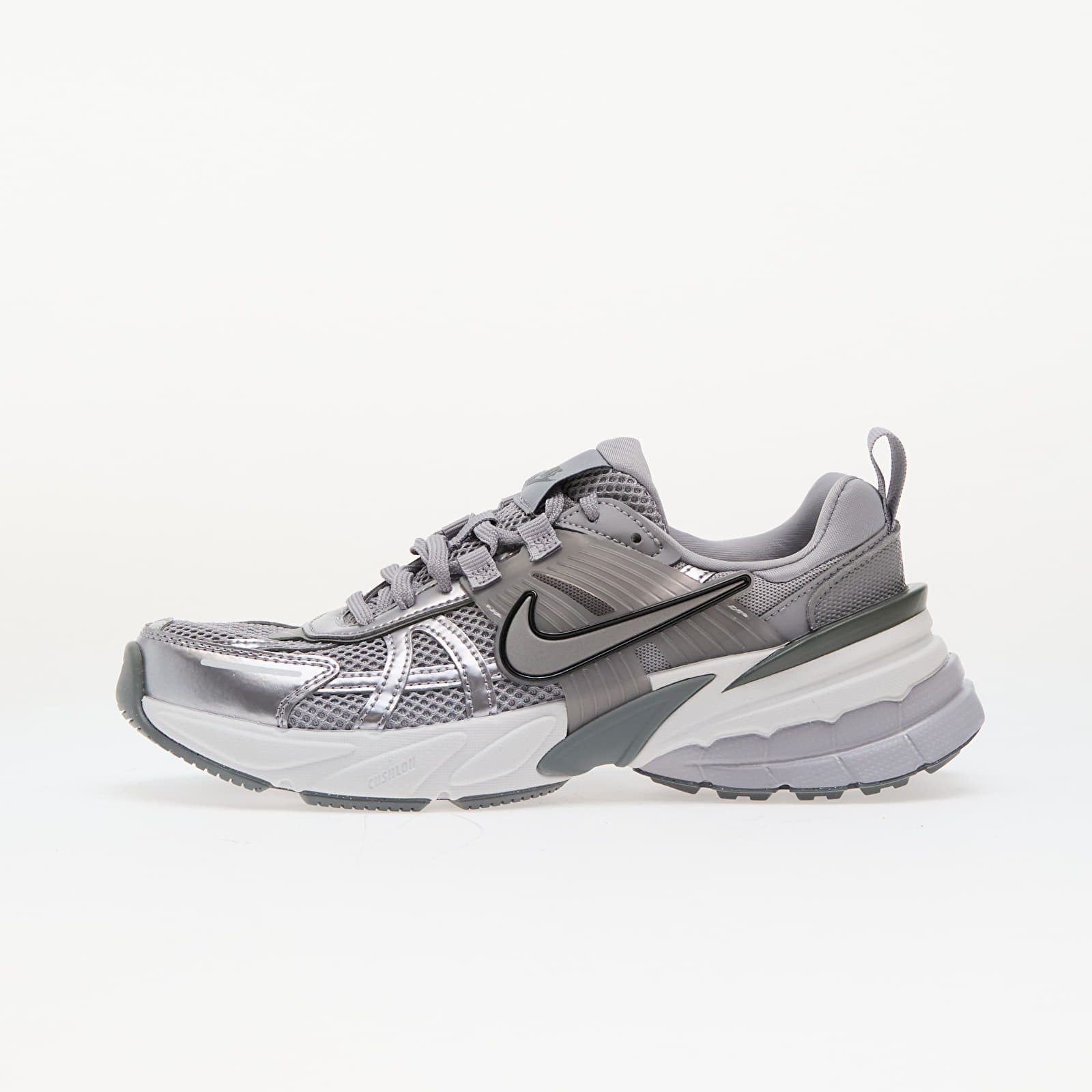 Снимка на Сникърси Nike W V2K Run Cement Grey/ Cement Grey-Pewter EUR 40.5
