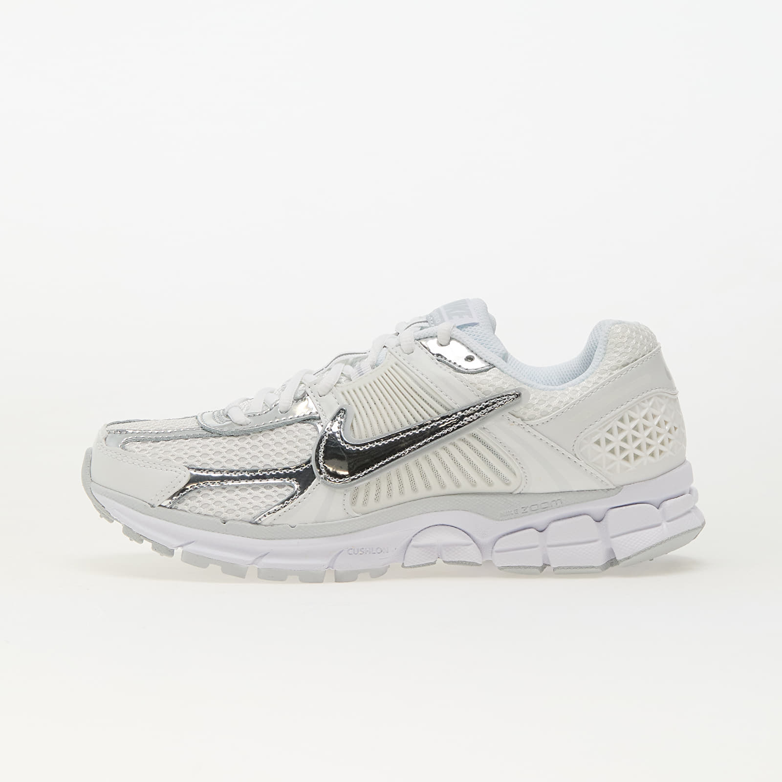 Снимка на Сникърси Nike W Zoom Vomero 5 Gold White/ Metallic Silver-Summit White EUR 40.5