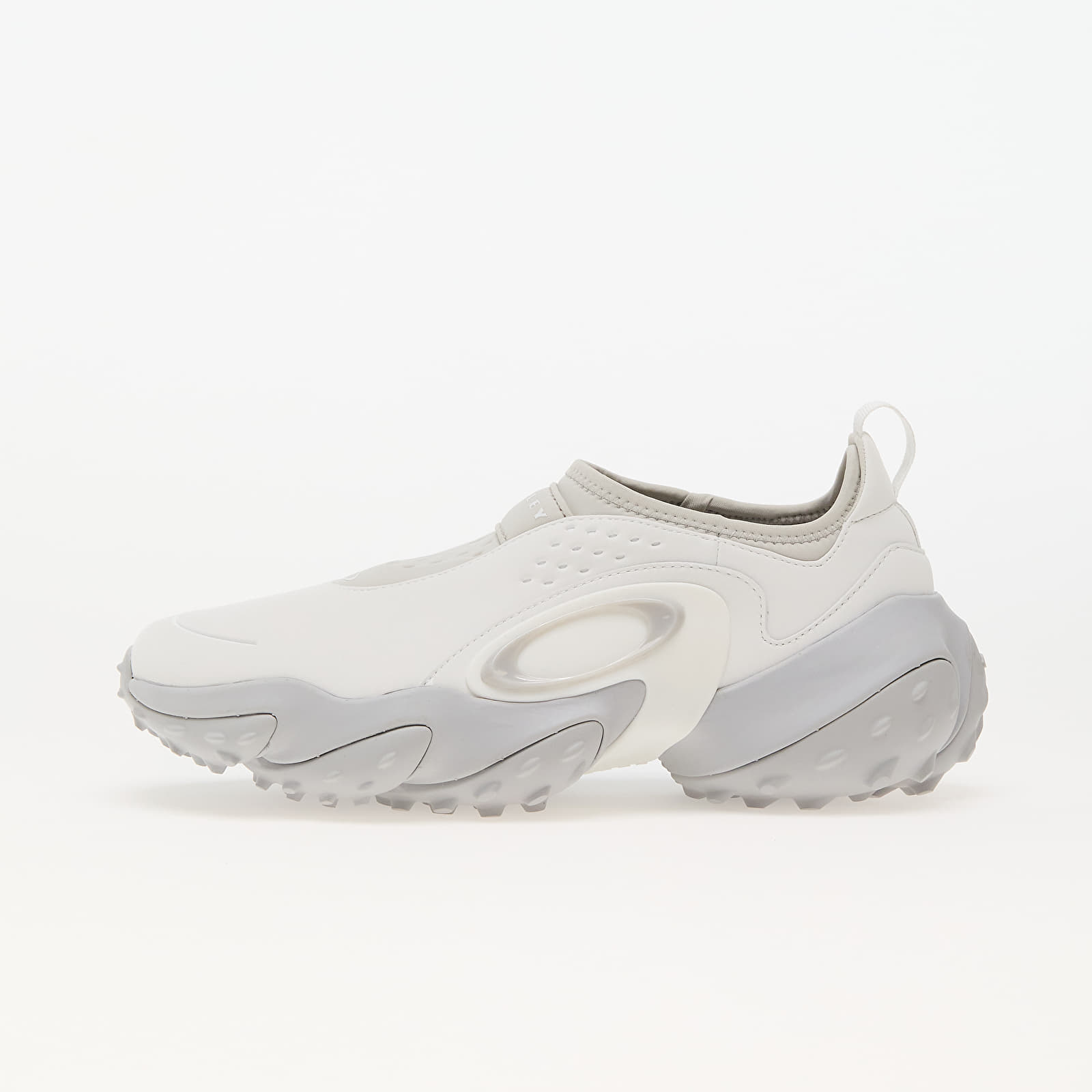Снимка на Сникърси Oakley Edge Icon White EUR 45.5