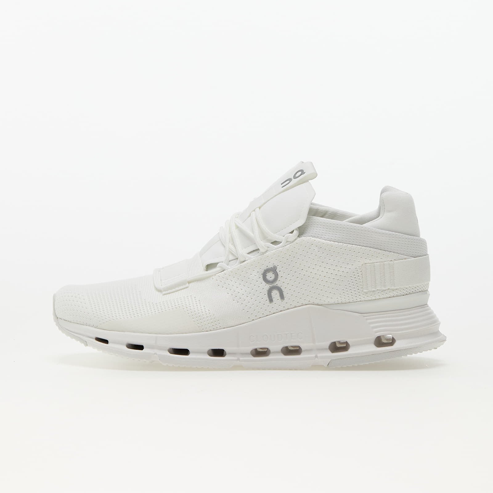 Снимка на Сникърси On M Cloudnova Undyed-White/ White EUR 44