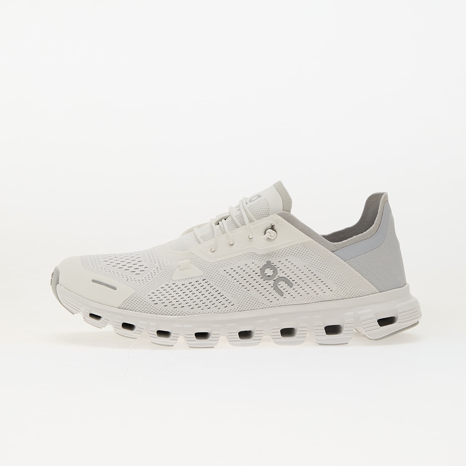 Снимка на Сникърси On W Cloud 6 Coast White/ Glacier EUR 40.5