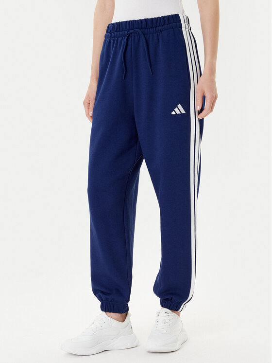 Снимка на adidas Долнище анцуг Essentials 3-Stripes Fleece JX7696 Син Loose Fit