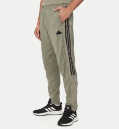 Снимка на adidas Долнище анцуг Tiro IS1504 Зелен Regular Fit