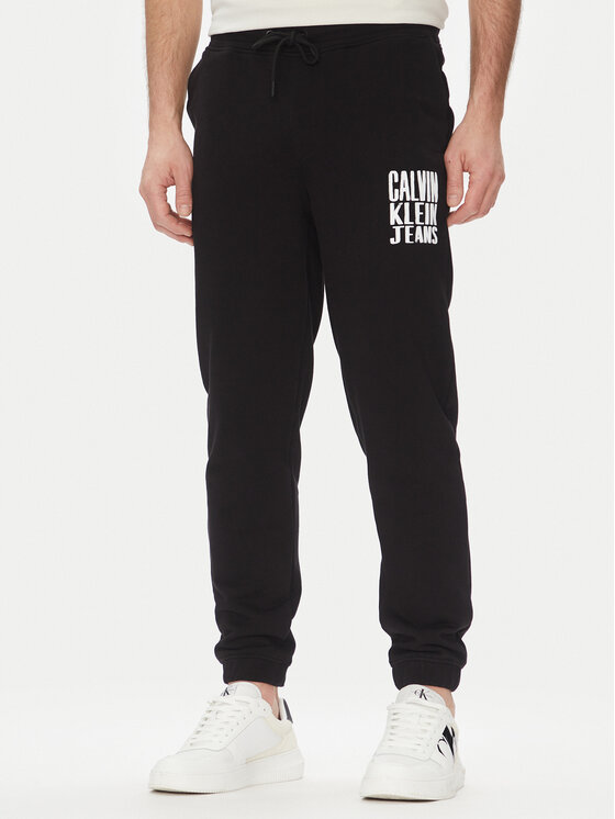 Снимка на Calvin Klein Jeans Долнище анцуг Painted J30J327535 Черен Regular Fit