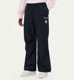 Снимка на Champion Долнище анцуг 117977 Черен Loose Fit