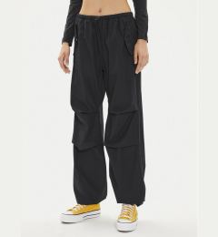 Снимка на Converse Текстилни панталони W Parachute Pant 10026399-A01 Черен Loose Fit