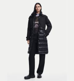 Снимка на Desigual Зимно яке Estocolmo 24WWEW92 Черен Regular Fit