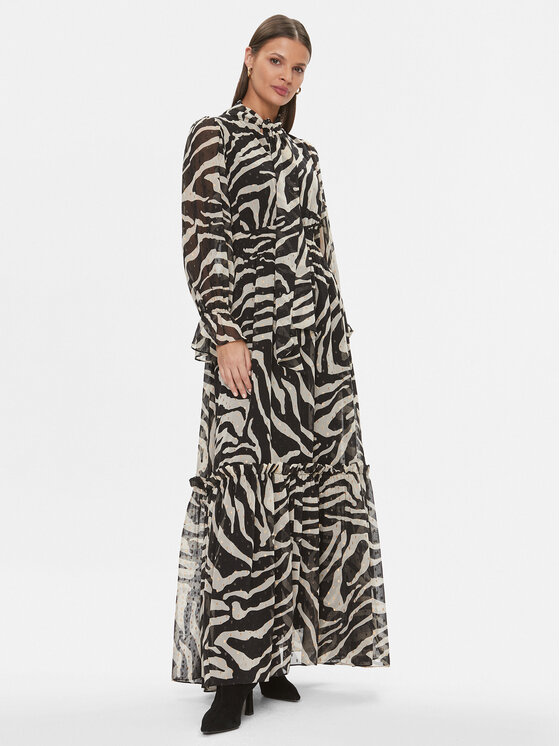 Снимка на MAX&Co. Коктейлна рокля Sabbiato 72242223 Черен Regular Fit