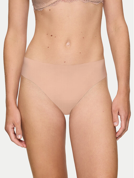 Снимка на Triumph Класически дамски бикини Pretty 10222241 Бежов