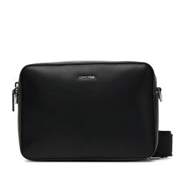 Снимка на Дамска чанта Calvin Klein Ck Must Small Camera Bag LV04F3097G Черен