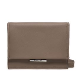 Снимка на Дамска чанта Calvin Klein Linear K60K612559 Бежов